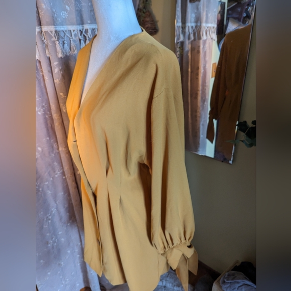 J Roberts | Mini Dress - Picture 4 of 11